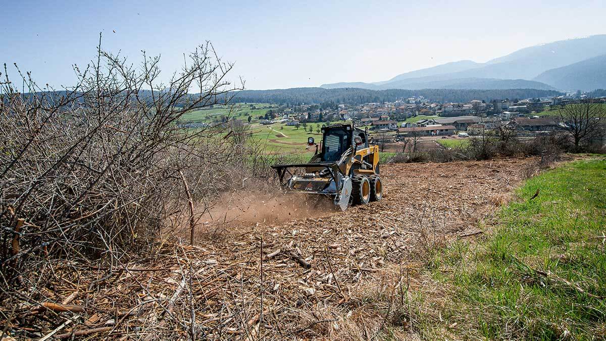 Entretien des lignes &eacute;lectriques ol&eacute;oducs, G.B. &Eacute;quipements