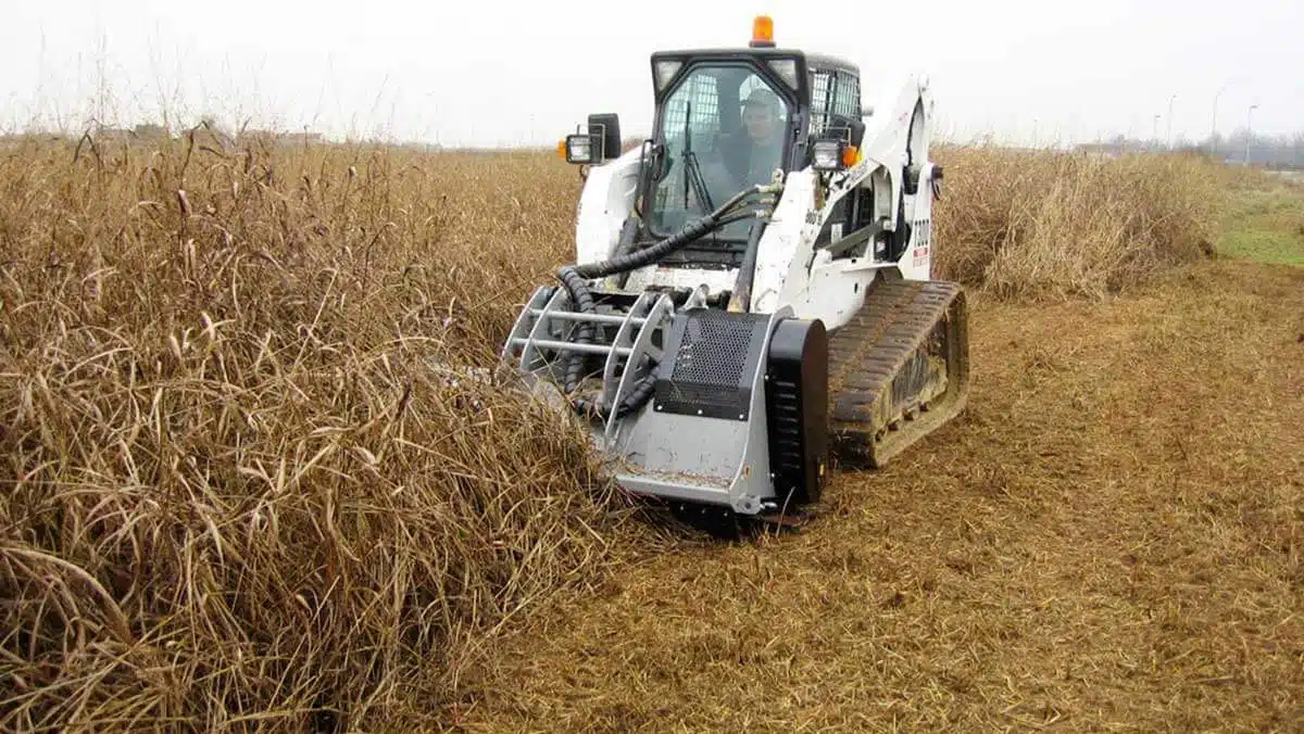 Maintenance of power lines and pipelines, G.B. Equipments