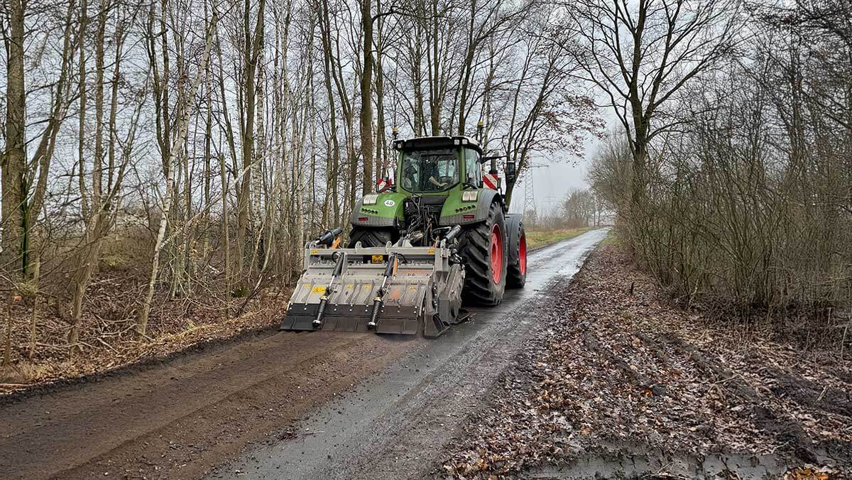 R&eacute;fection de chemins forestiers, G.B. &Eacute;quipements