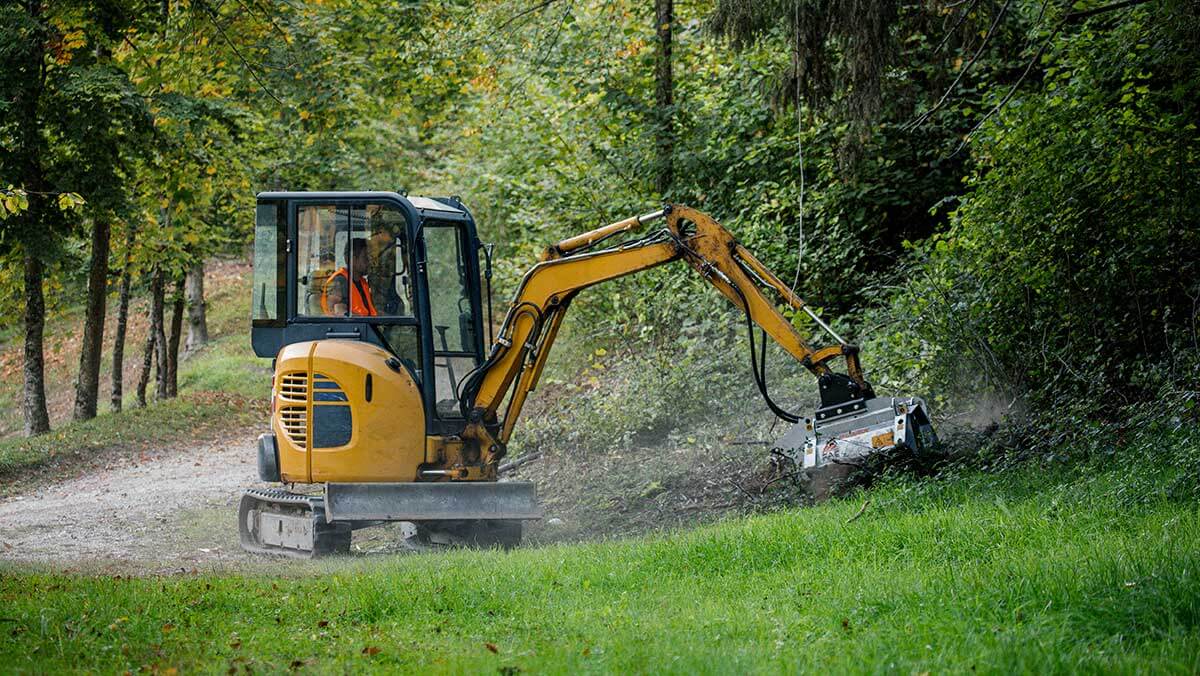 &Eacute;quipements FAE pour pelles et excavatrices, G.B. &Eacute;quipements