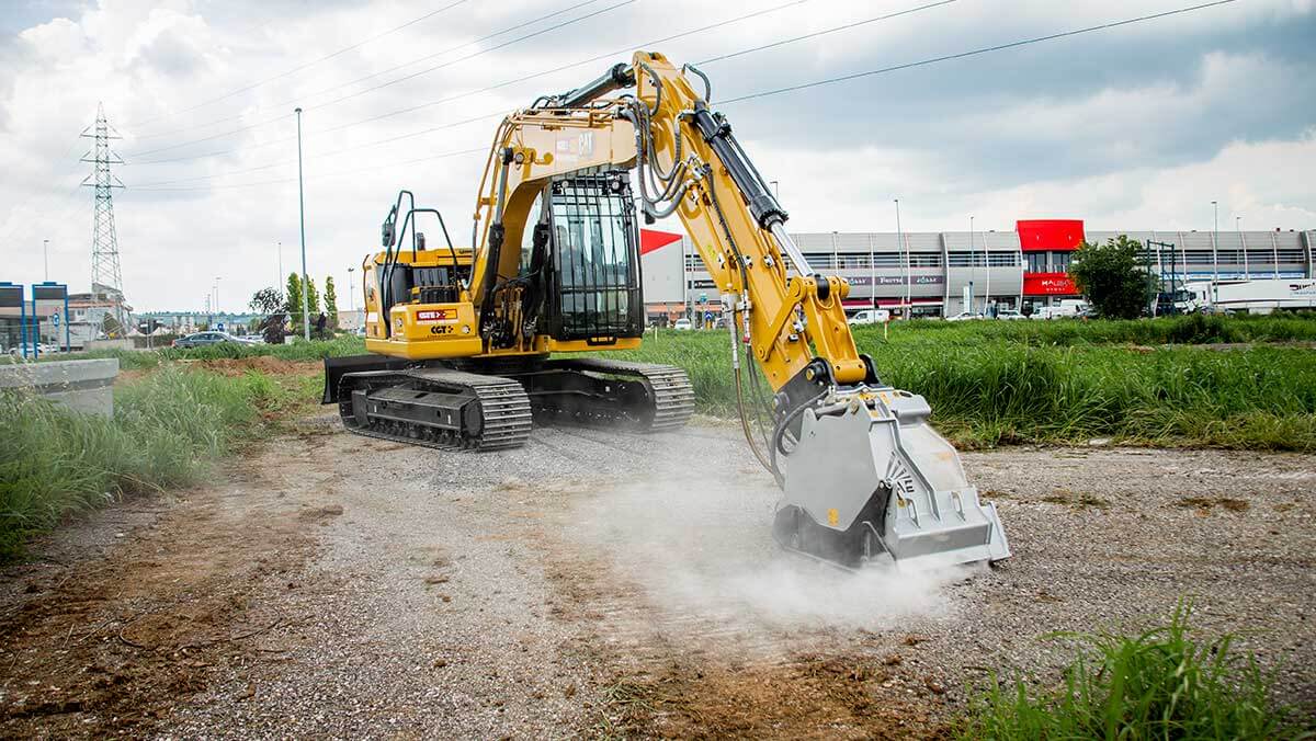 &Eacute;quipements FAE pour pelles et excavatrices, G.B. &Eacute;quipements