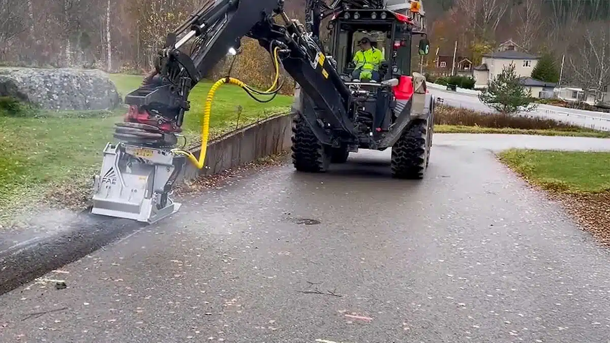Asphalt Planer, G.B. Equipments