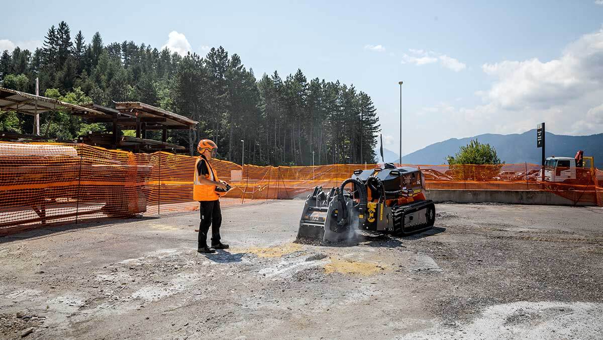 R&eacute;alisation de tranch&eacute;es, G.B. &Eacute;quipements