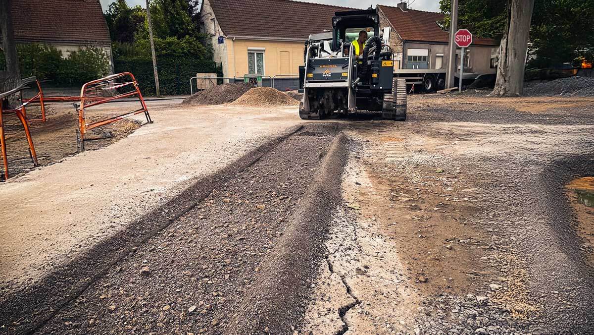 R&eacute;alisation de tranch&eacute;es, G.B. &Eacute;quipements