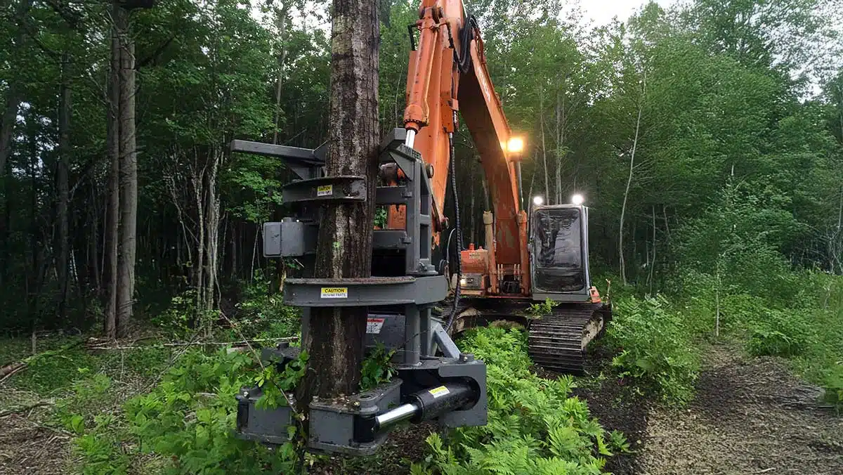Shoreline Maintenance, G.B. Equipments